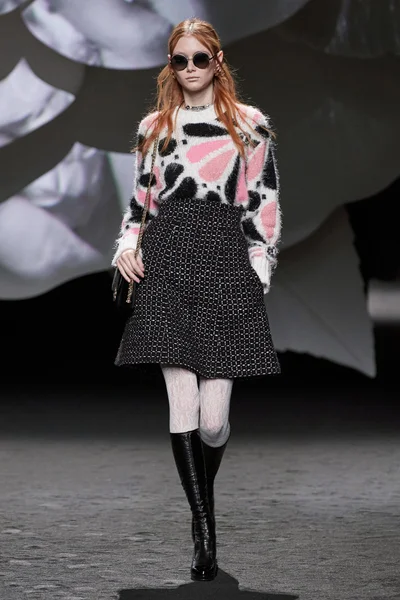 Look 22